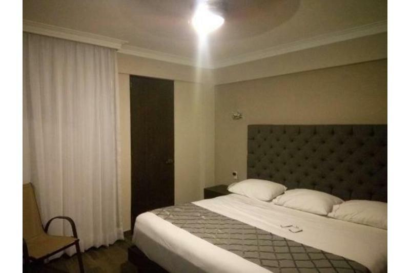 לאון Hotel Senorial Platino מראה חיצוני תמונה