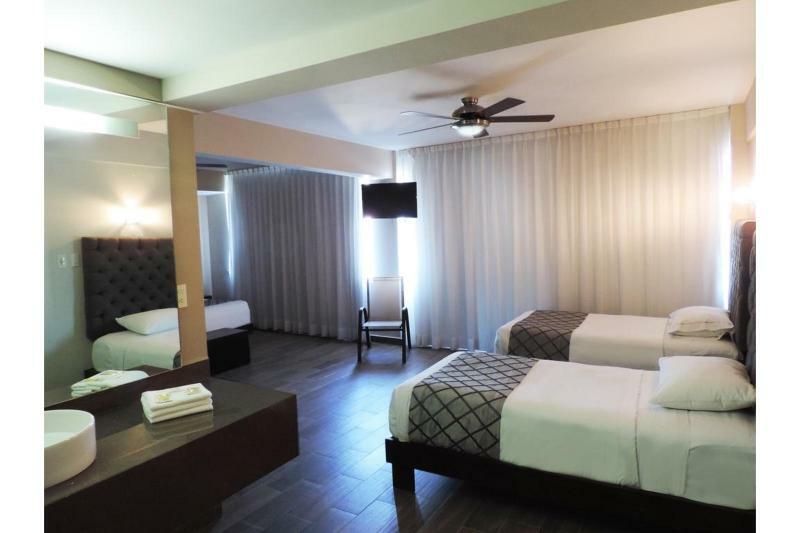 לאון Hotel Senorial Platino מראה חיצוני תמונה