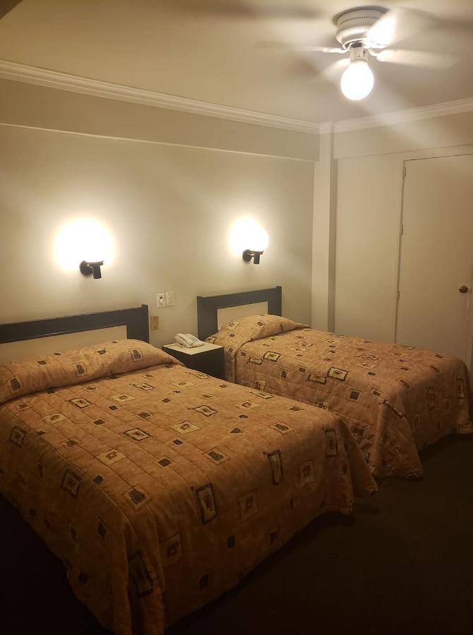 לאון Hotel Senorial Platino מראה חיצוני תמונה